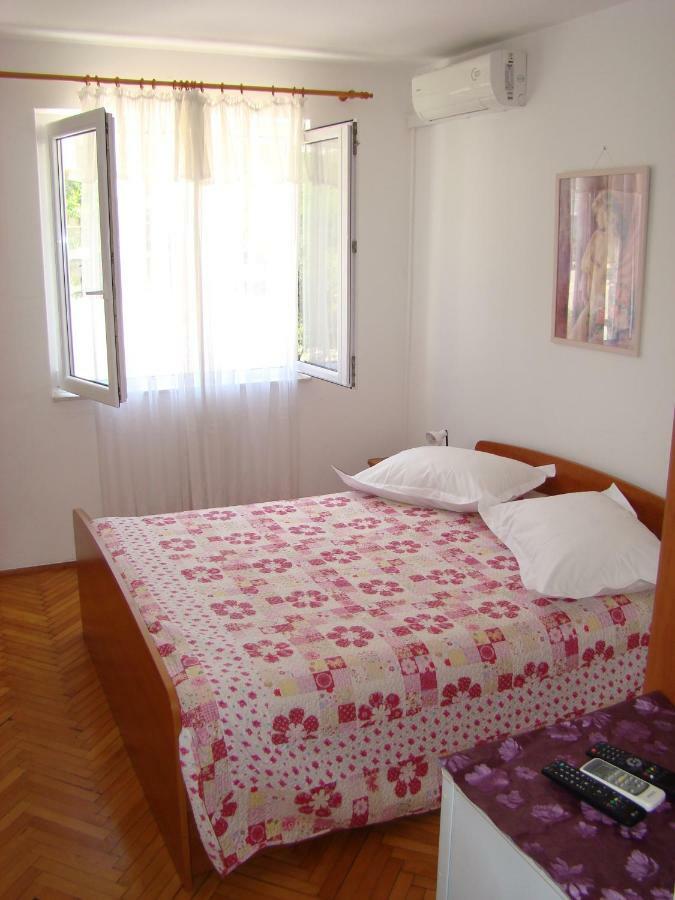 Apartments Ada Tucepi Bagian luar foto