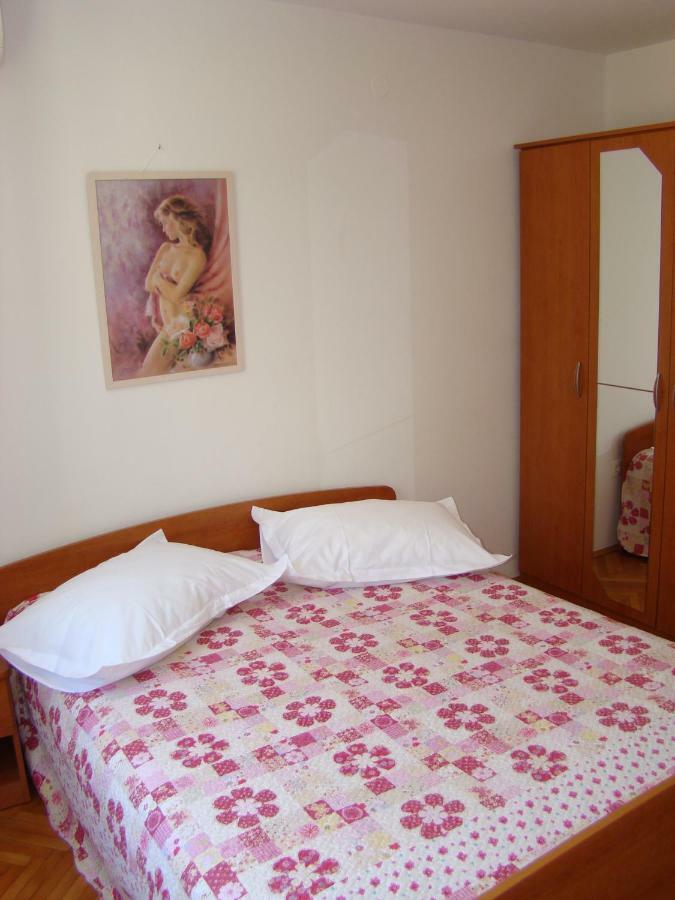 Apartments Ada Tucepi Bagian luar foto
