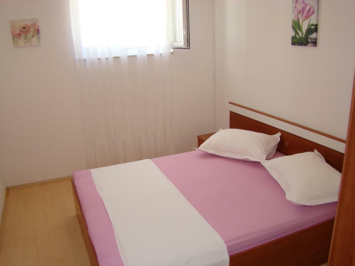 Apartments Ada Tucepi Bagian luar foto