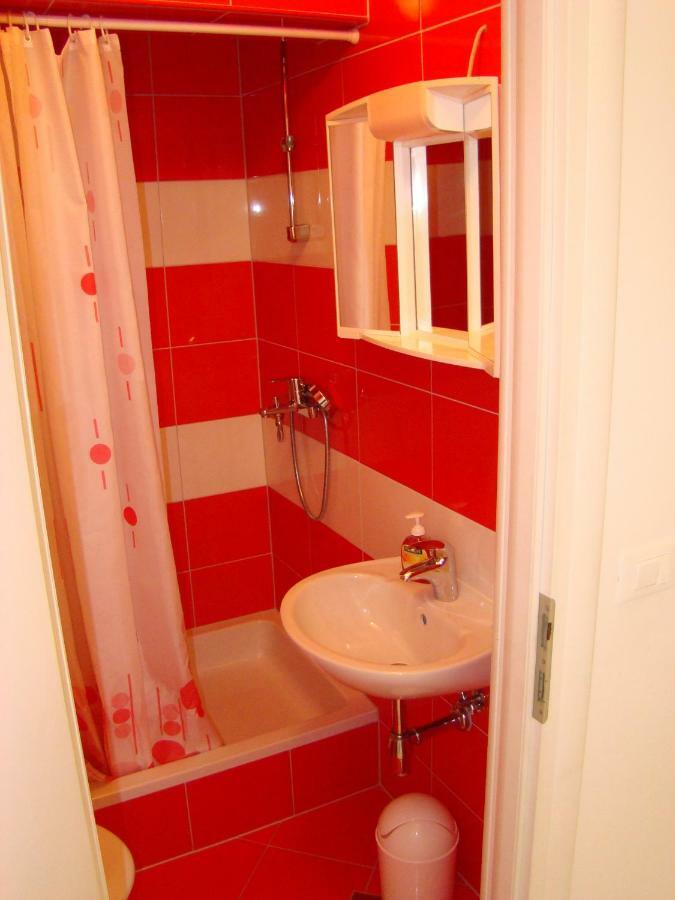 Apartments Ada Tucepi Bagian luar foto